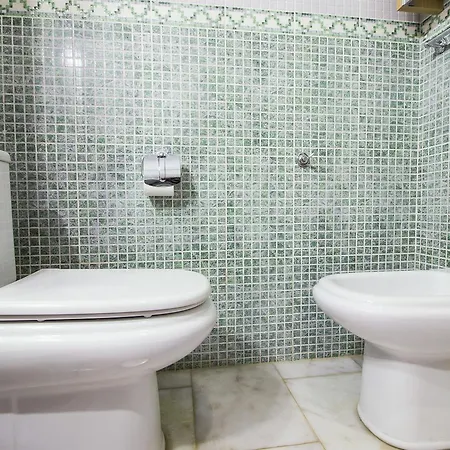 Apartamento Dona Clarita 托雷莫利诺斯